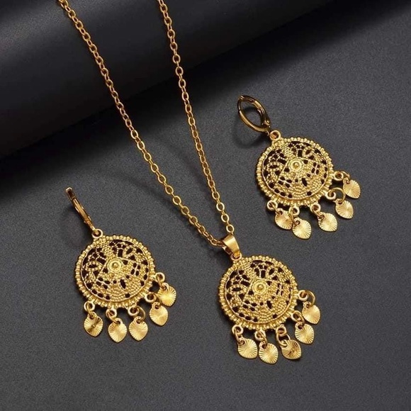 New- Gold Jewelry Set for Women, Dubai Gold Plated Jewelry Set, Gold Necklace - Picture 2 of 6